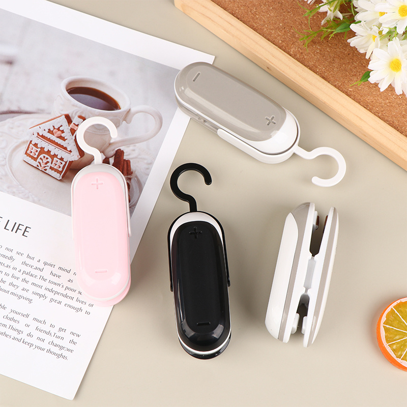 1pc portable mini food sealer 2 in 1 heat sealer and bag sealing machine for kitchen vacuum sealer for handheld packaging battery free details 5